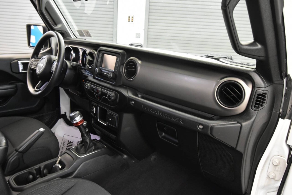 2021 Jeep Wrangler Sport 4x4 2dr SUV, White, Mileage: 38,955 - photo 14