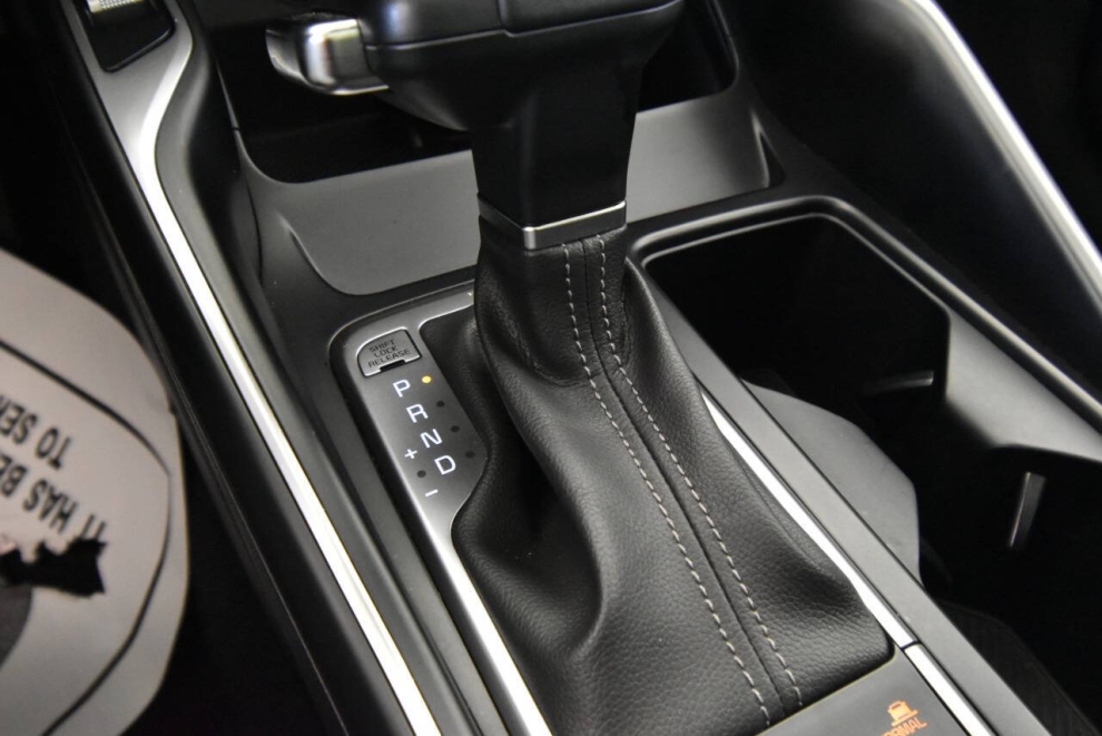 2024 Kia Sorento S AWD 4dr SUV, Gray, Mileage: 58,888 - photo 20