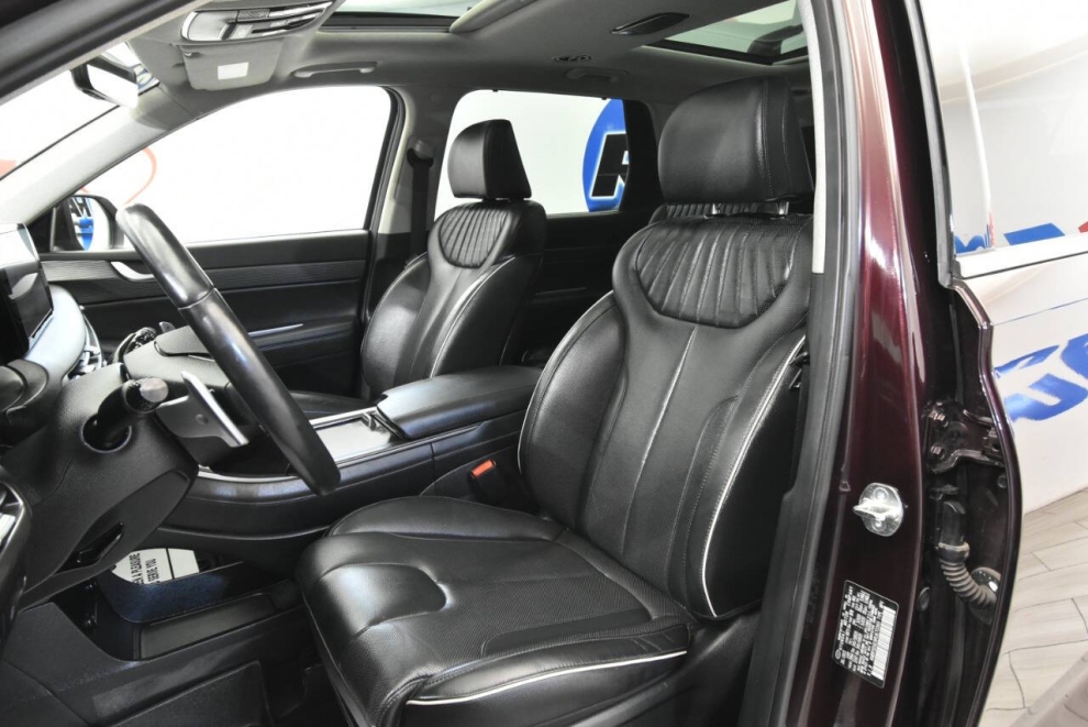 2024 Hyundai Palisade Limited AWD 4dr SUV, Burgundy, Mileage: 71,724 - photo 10