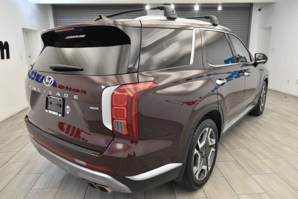 2024 Hyundai Palisade Limited AWD 4dr SUV, Burgundy, Mileage: 71,724 - photo 4