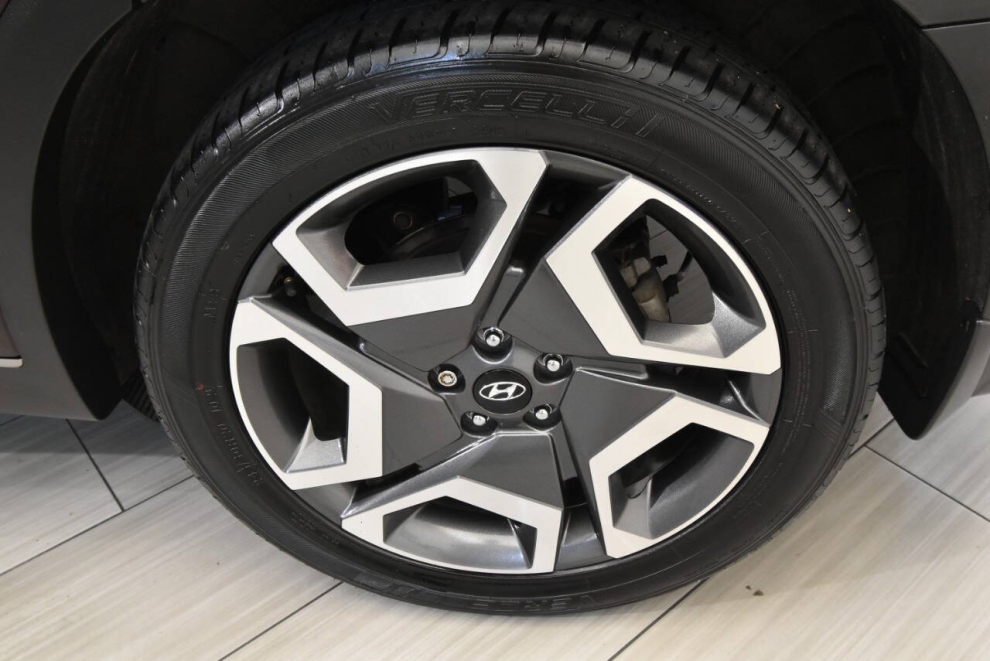 2024 Hyundai Palisade Limited AWD 4dr SUV, Burgundy, Mileage: 71,724 - photo 9