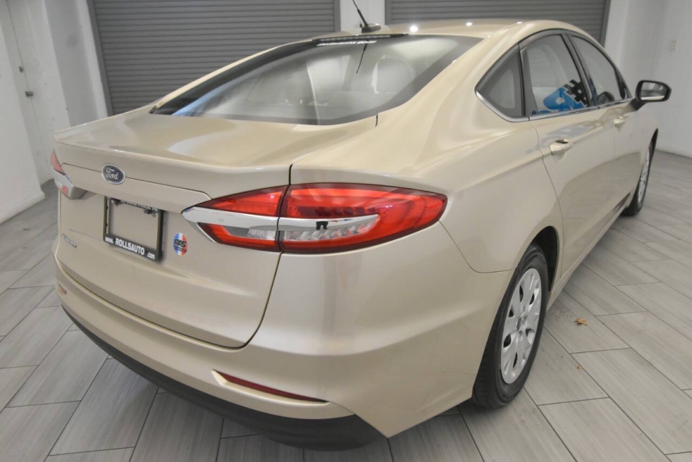 2019 Ford Fusion S 4dr Sedan, Champagne, Mileage: 44,023 - photo 4