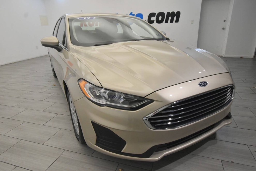 2019 Ford Fusion S 4dr Sedan, Champagne, Mileage: 44,023 - photo 6