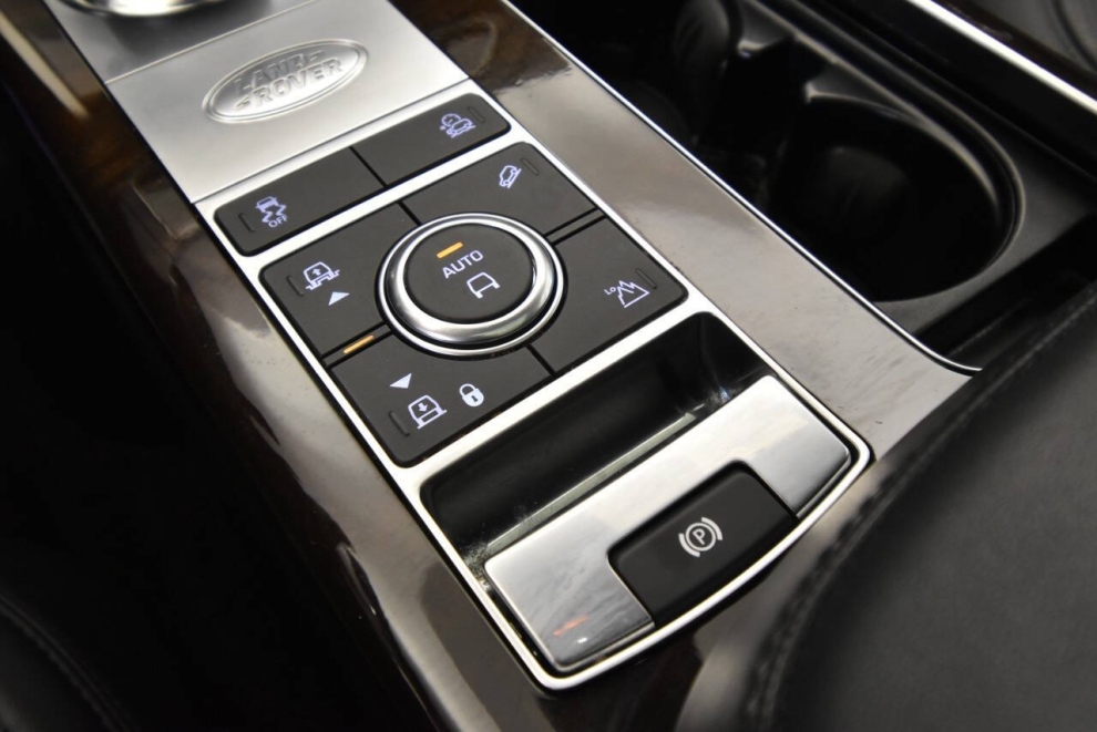 2021 Land Rover Range Rover P400 HSE Westminster Edition AWD 4dr SUV, White, Mileage: 92,879 - photo 19