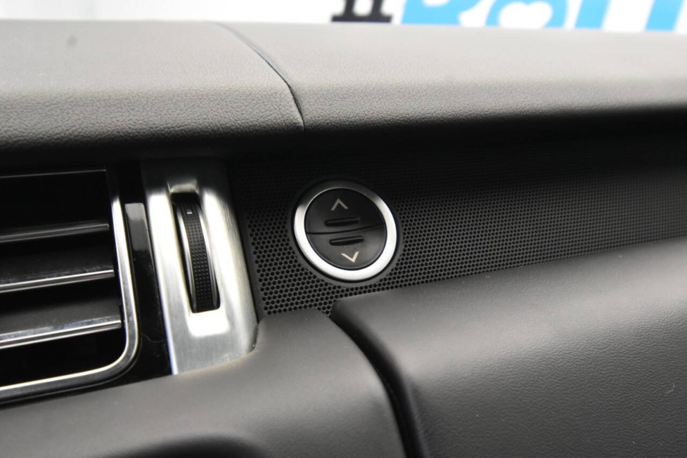 2021 Land Rover Range Rover P400 HSE Westminster Edition AWD 4dr SUV, White, Mileage: 92,879 - photo 25