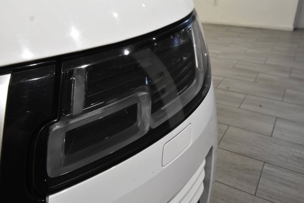 2021 Land Rover Range Rover P400 HSE Westminster Edition AWD 4dr SUV, White, Mileage: 92,879 - photo 8