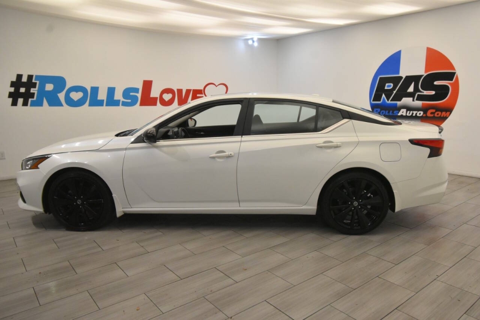 2022 Nissan Altima 2.5 SR 4dr Sedan, , Mileage: 94,402 - photo 1