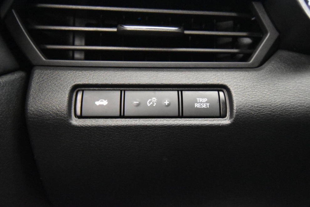 2022 Nissan Altima 2.5 SR 4dr Sedan, , Mileage: 94,402 - photo 26