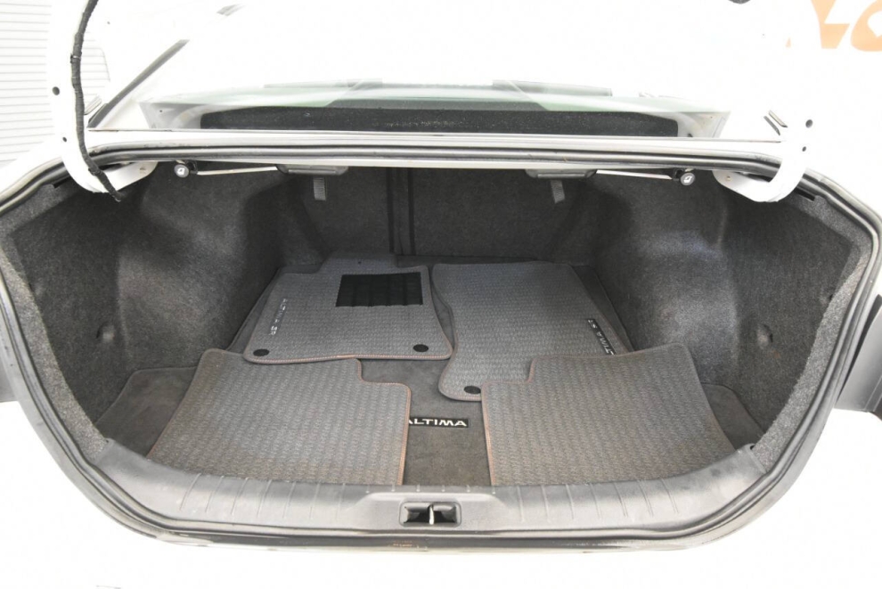 2022 Nissan Altima 2.5 SR 4dr Sedan, , Mileage: 94,402 - photo 30