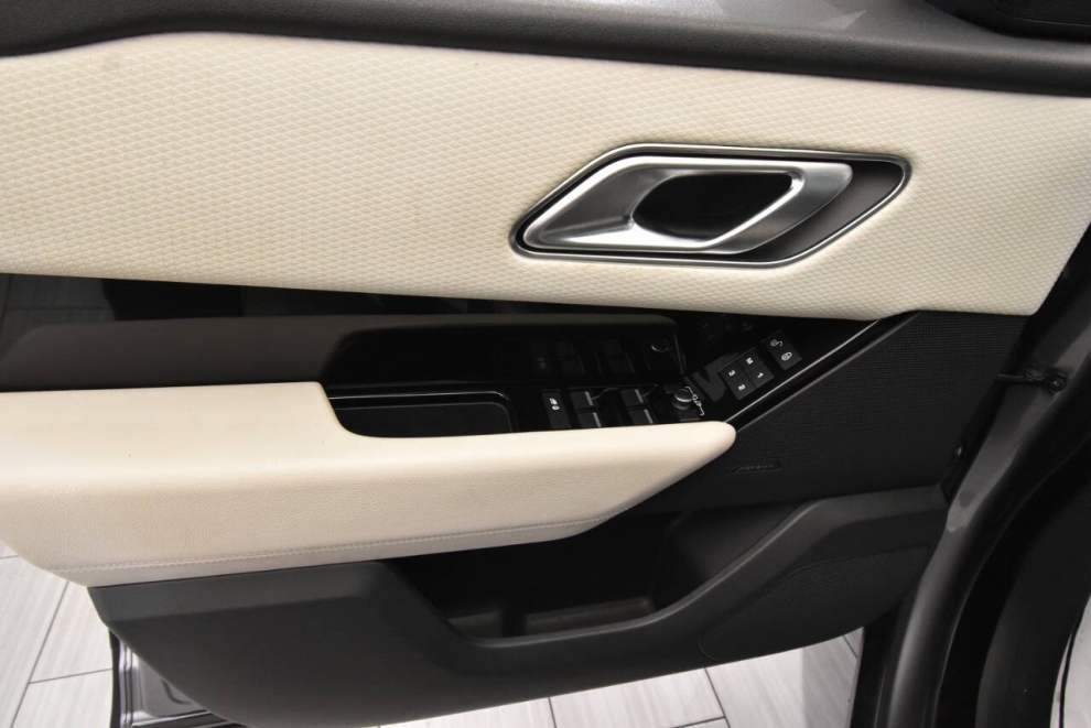 2020 Land Rover Range Rover Velar P340 S AWD 4dr SUV, White, Mileage: 92,120 - photo 12