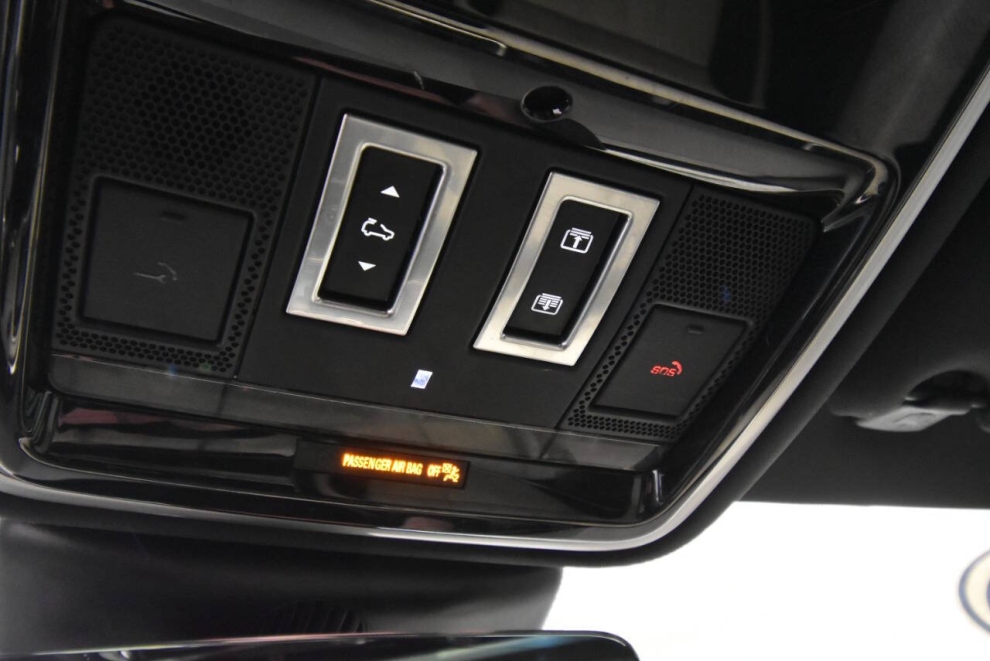 2020 Land Rover Range Rover Velar P340 S AWD 4dr SUV, White, Mileage: 92,120 - photo 22