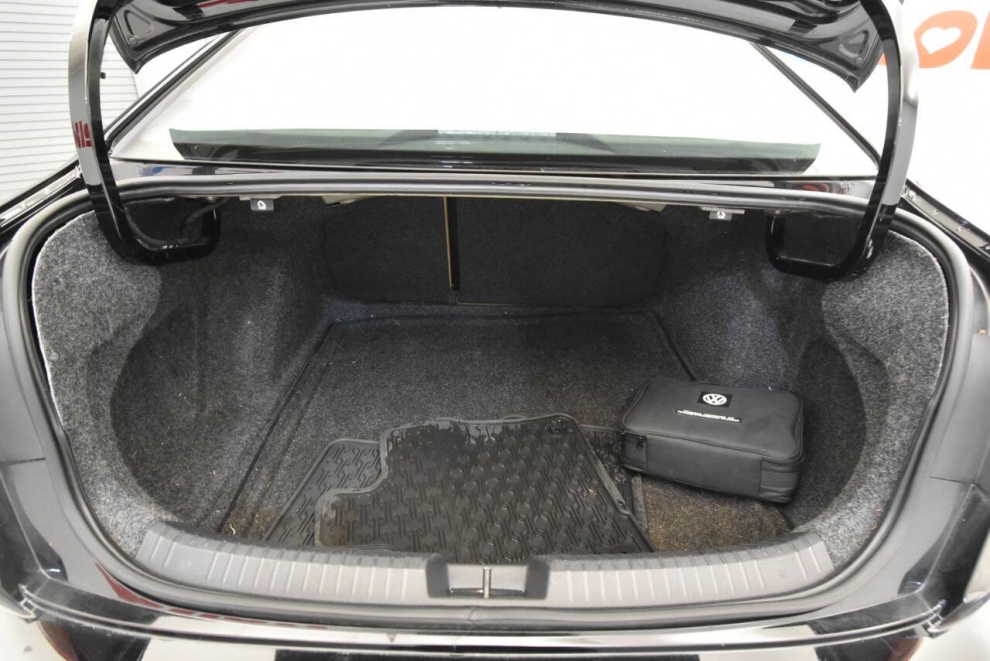 2019 Volkswagen Jetta SE 4dr Sedan, , Mileage: 92,287 - photo 30