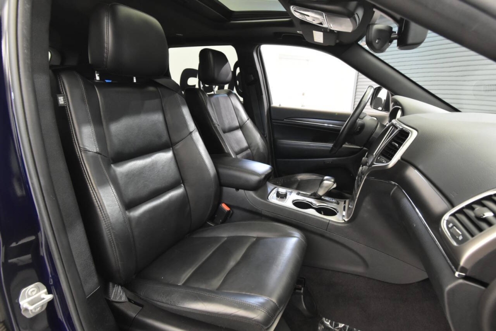 2018 Jeep Grand Cherokee Limited 4x4 4dr SUV, , Mileage: 100,614 - photo 14