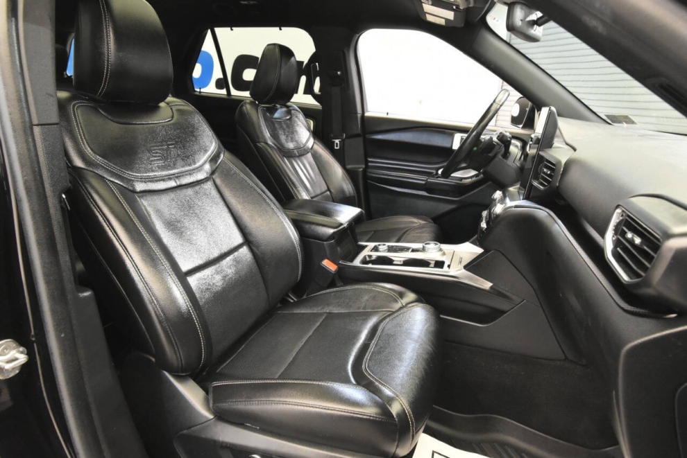 2020 Ford Explorer ST AWD 4dr SUV, Black, Mileage: 100,731 - photo 15