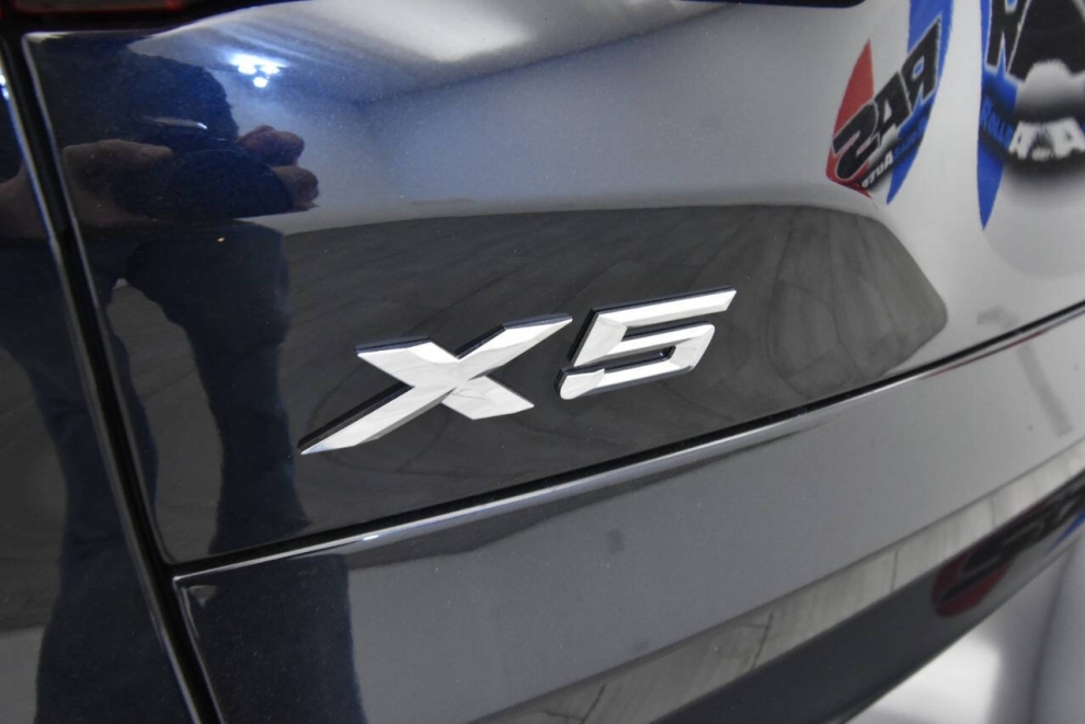 2022 BMW X5 xDrive40i AWD 4dr Sports Activity Vehicle, Blue, Mileage: 86,989 - photo 32