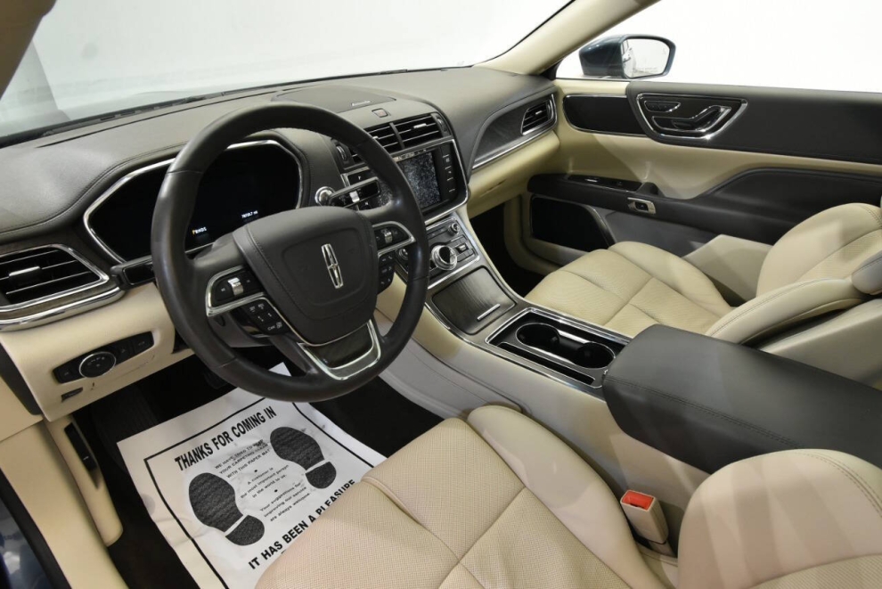 2019 Lincoln Continental Select AWD 4dr Sedan, Azul, Mileage: 78,717 - photo 11