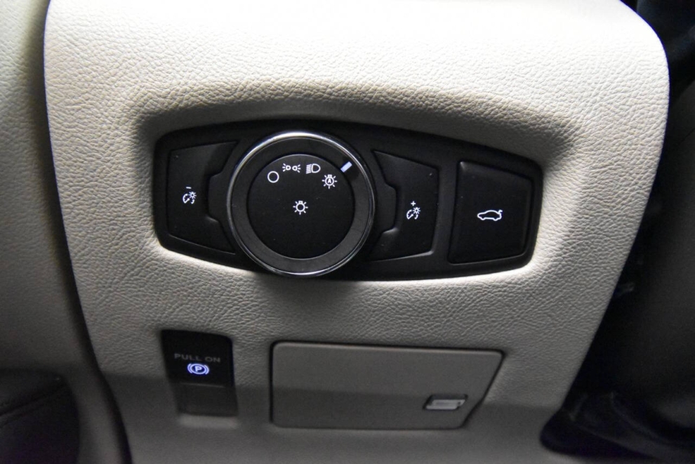 2019 Lincoln Continental Select AWD 4dr Sedan, Azul, Mileage: 78,717 - photo 26