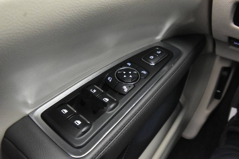 2019 Lincoln Continental Select AWD 4dr Sedan, Azul, Mileage: 78,717 - photo 27