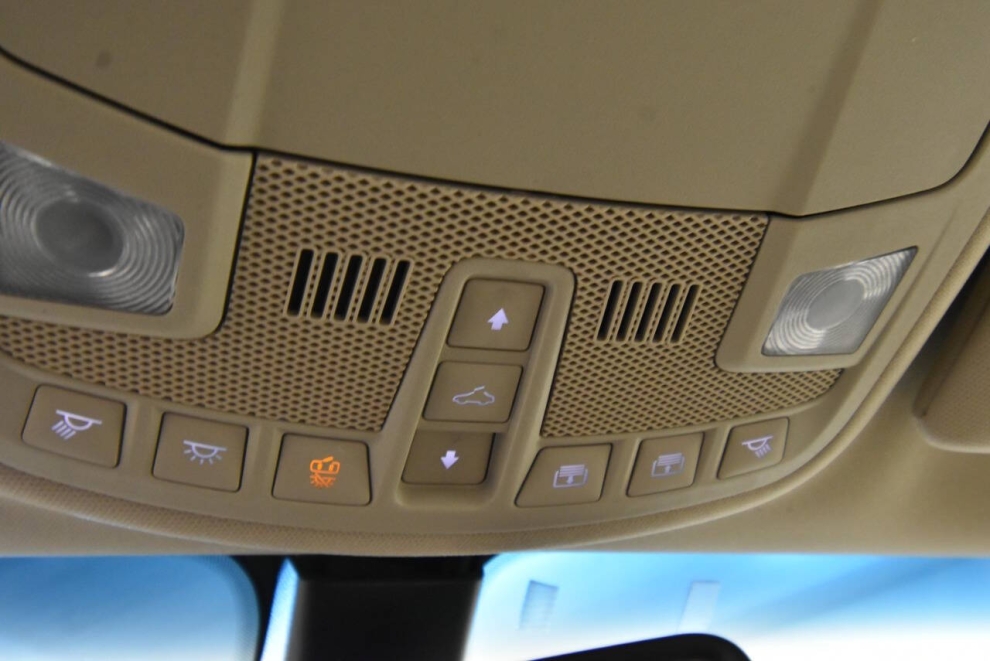 2019 Lincoln Continental Select AWD 4dr Sedan, Azul, Mileage: 78,717 - photo 28