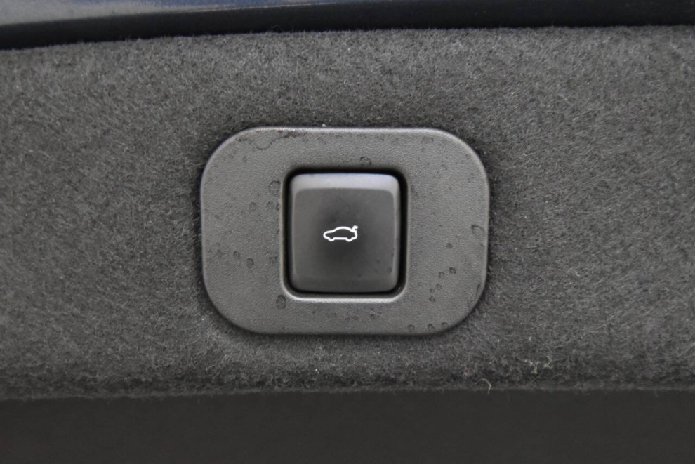 2019 Lincoln Continental Select AWD 4dr Sedan, Azul, Mileage: 78,717 - photo 29