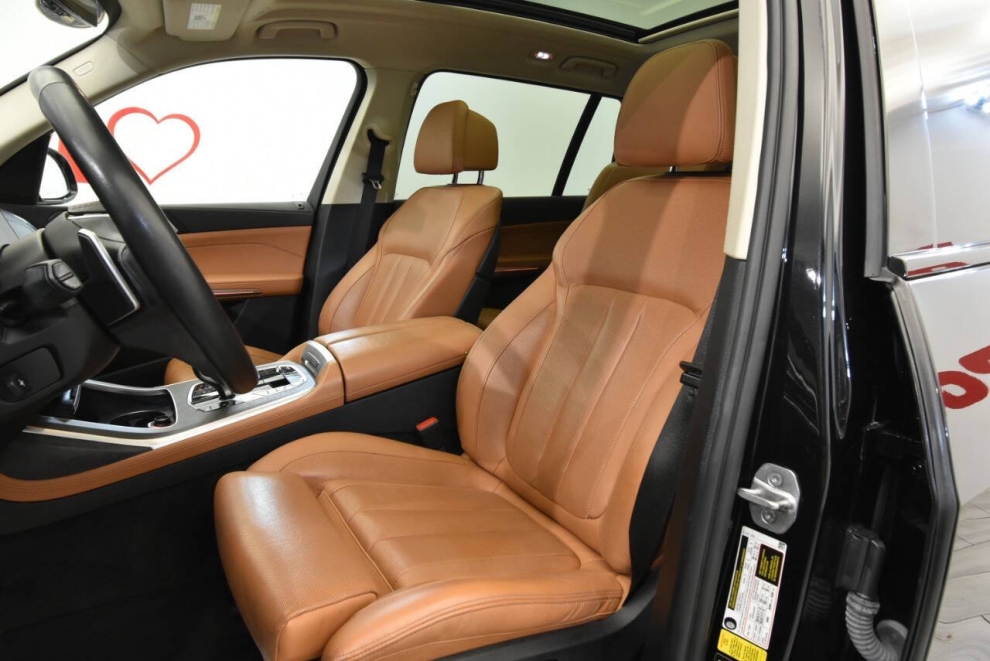 2022 BMW X7 xDrive40i AWD 4dr Sports Activity Vehicle, Black, Mileage: 48,853 - photo 10