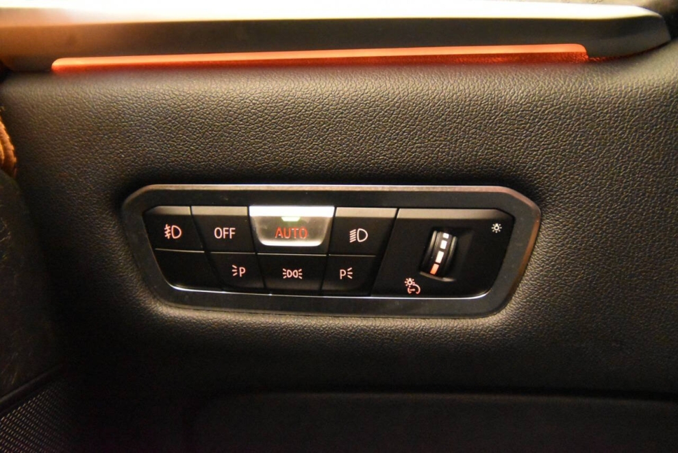 2022 BMW X7 xDrive40i AWD 4dr Sports Activity Vehicle, Black, Mileage: 48,853 - photo 29