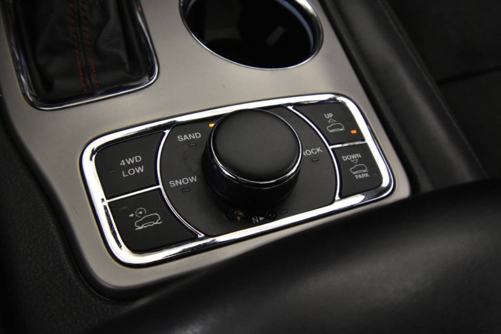 2021 Jeep Grand Cherokee Trailhawk 4x4 4dr SUV, Gray, Mileage: 103,455 - photo 18