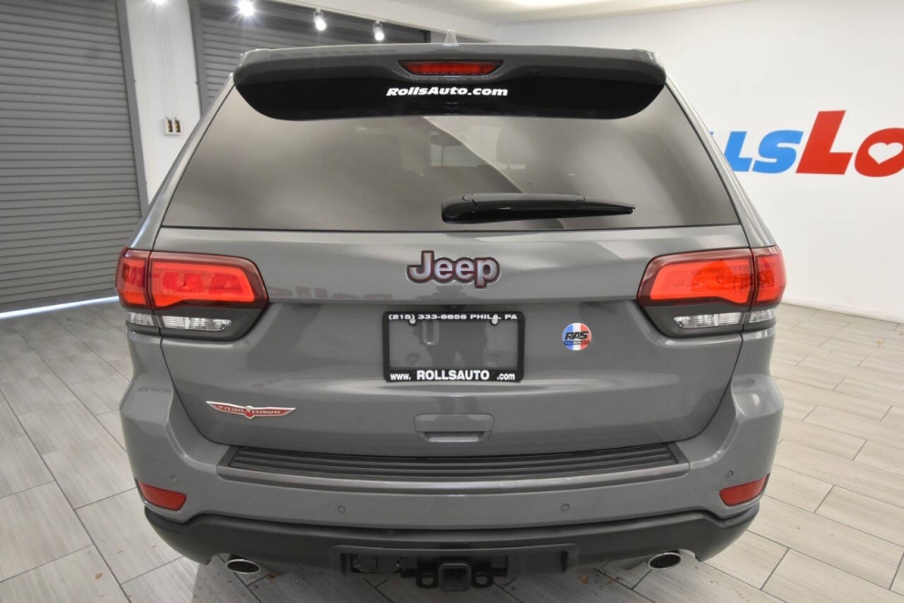 2021 Jeep Grand Cherokee Trailhawk 4x4 4dr SUV, Gray, Mileage: 103,455 - photo 3