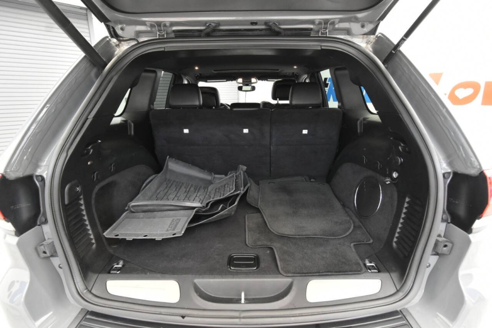 2021 Jeep Grand Cherokee Trailhawk 4x4 4dr SUV, Gray, Mileage: 103,455 - photo 32