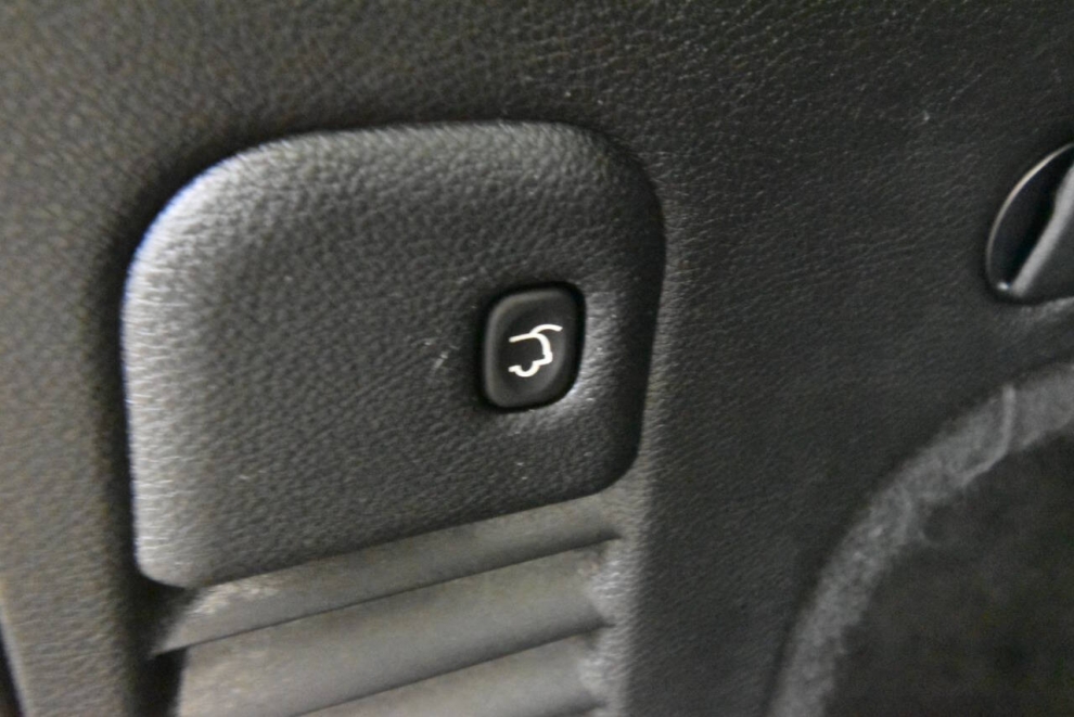 2021 Jeep Grand Cherokee Trailhawk 4x4 4dr SUV, Gray, Mileage: 103,455 - photo 33