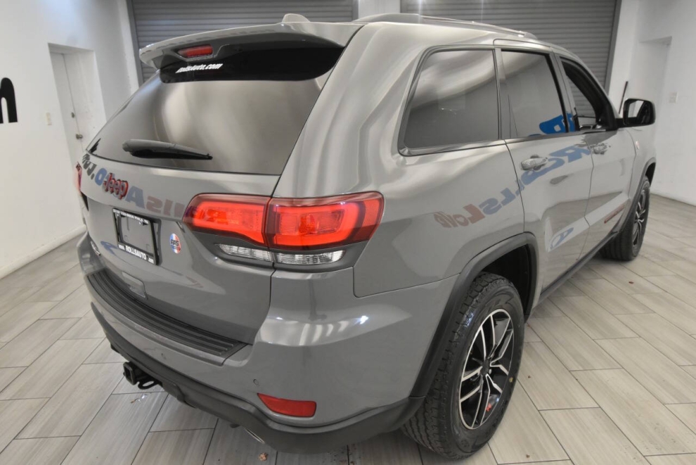 2021 Jeep Grand Cherokee Trailhawk 4x4 4dr SUV, Gray, Mileage: 103,455 - photo 4