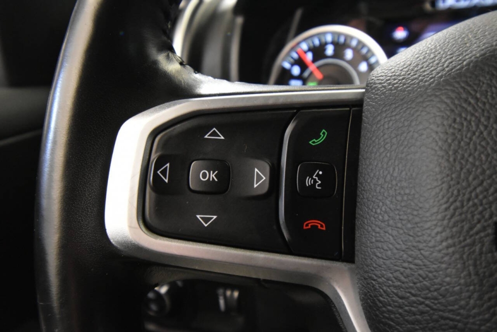 2021 RAM 1500 Big Horn 4x4 4dr Crew Cab 5.6 ft. SB Pickup, Black, Mileage: 73,944 - photo 24