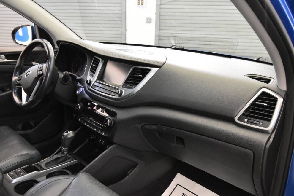 2018 Hyundai Tucson Value 4dr SUV, , Mileage: 96,292 - photo 15