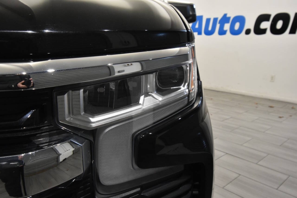 2023 Chevrolet Silverado 1500 LT 4x4 4dr Crew Cab 5.8 ft. SB w/1LT, Black, Mileage: 56,336 - photo 8