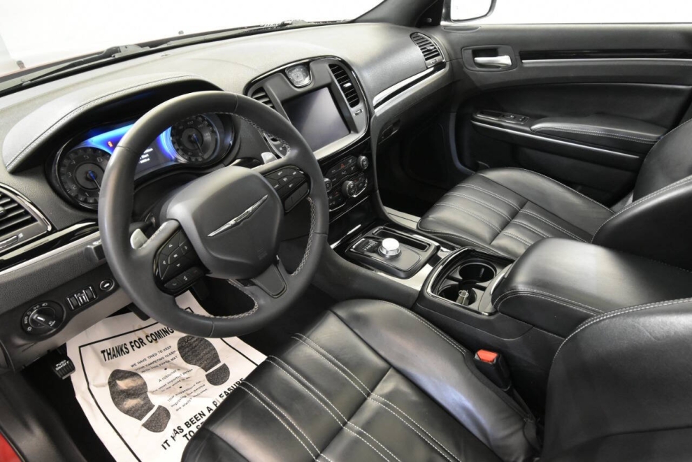 2023 Chrysler 300 S V6 4dr Sedan, , Mileage: 69,890 - photo 11