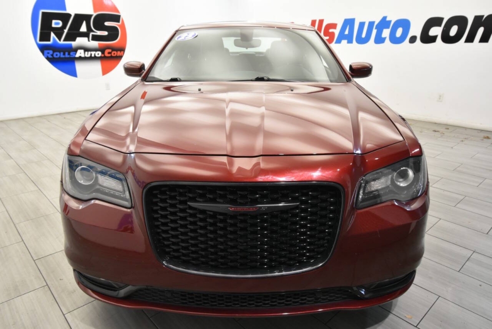 2023 Chrysler 300 S V6 4dr Sedan, , Mileage: 69,890 - photo 7