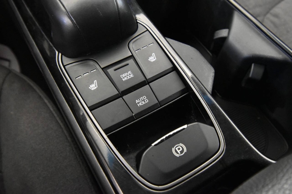 2020 Hyundai Ioniq Electric SE 4dr Hatchback, Black, Mileage: 35,696 - photo 17