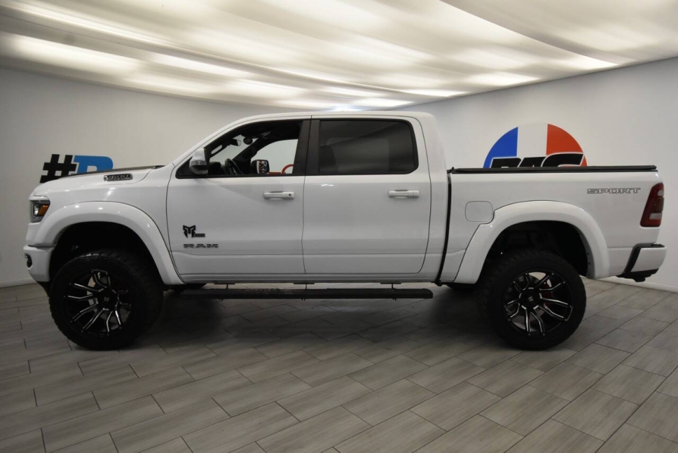2020 RAM 1500 Big Horn 4x4 4dr Crew Cab 5.6 ft. SB Pickup, White, Mileage: 47,983 - photo 1