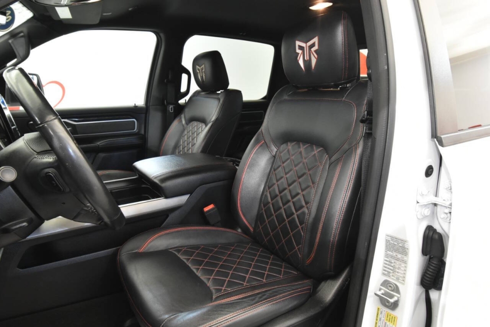 2020 RAM 1500 Big Horn 4x4 4dr Crew Cab 5.6 ft. SB Pickup, White, Mileage: 47,983 - photo 10