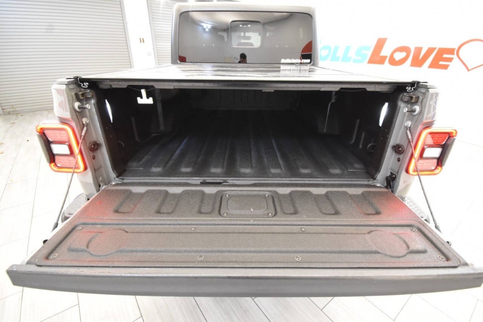 2021 Jeep Gladiator Mojave 4x4 4dr Crew Cab 5.0 ft. SB, ,  - photo 33