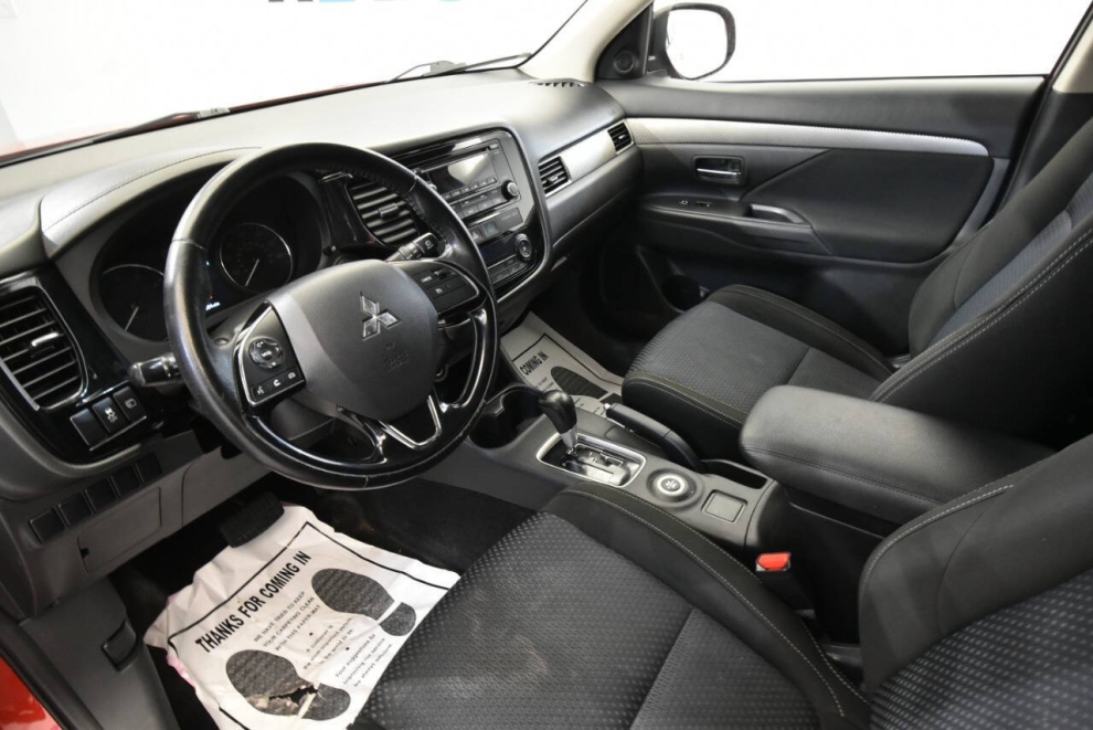 2016 Mitsubishi Outlander ES AWD 4dr SUV, Red,  - photo 11