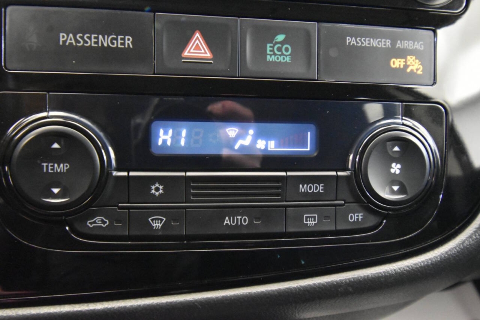 2016 Mitsubishi Outlander ES AWD 4dr SUV, Red,  - photo 20