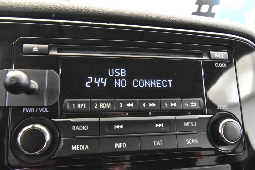 2016 Mitsubishi Outlander ES AWD 4dr SUV, Red,  - photo 21