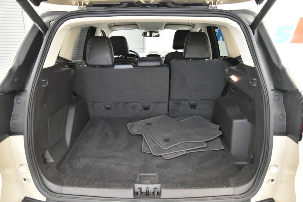 2017 Ford Escape Titanium AWD 4dr SUV, , Mileage: 64,906 - photo 31