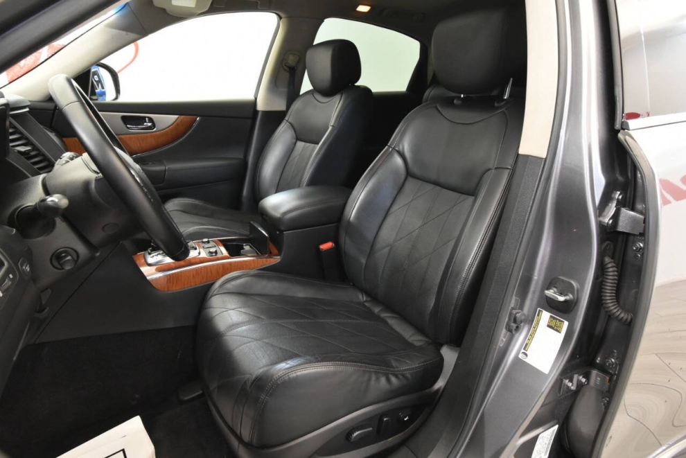 2015 Infiniti QX70 Base AWD 4dr SUV, , Mileage: 122,865 - photo 10