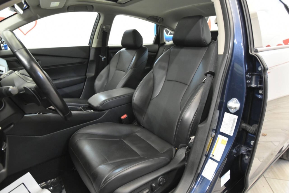 2025 Honda Accord Hybrid EX L 4dr Sedan, Blue, Mileage: 45,000 - photo 10