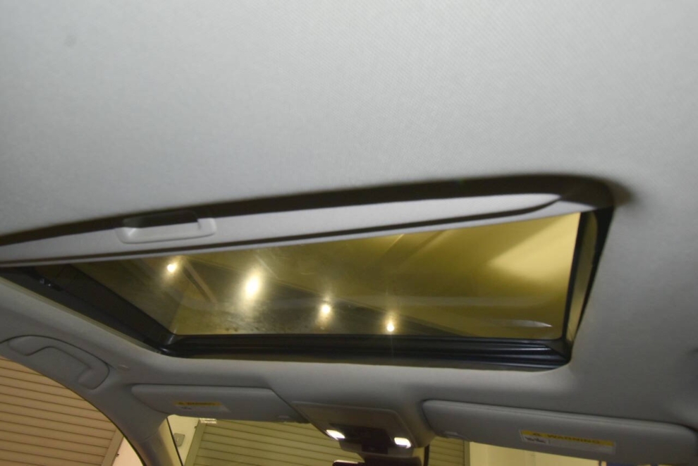 2025 Honda Accord Hybrid EX L 4dr Sedan, Blue, Mileage: 45,000 - photo 16