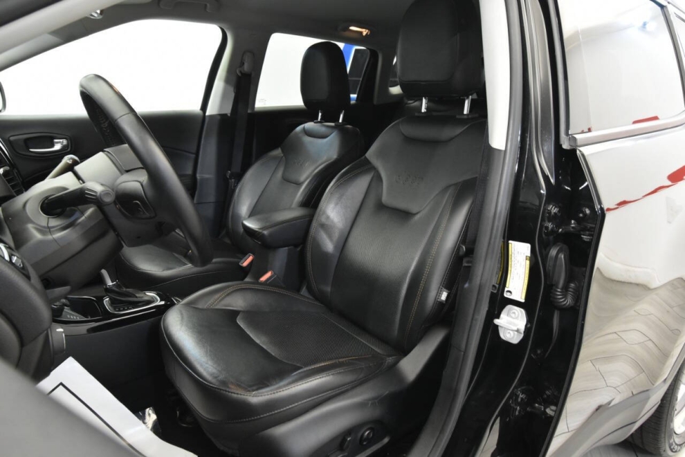 2018 Jeep Compass Limited 4x4 4dr SUV, , Mileage: 65,472 - photo 10