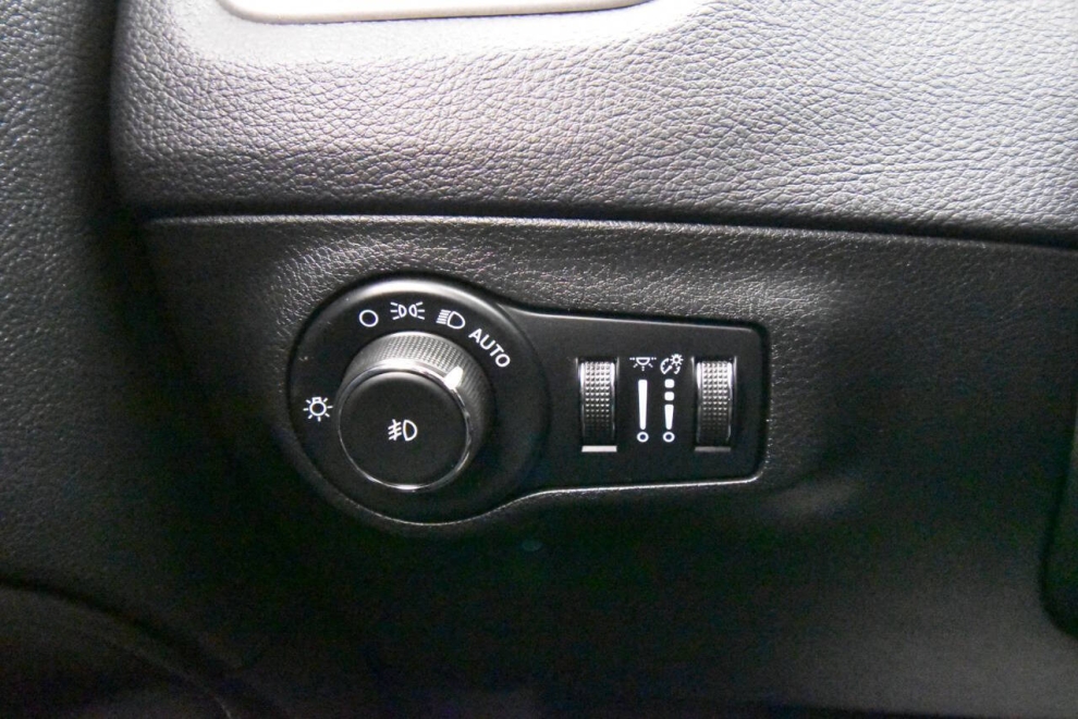 2020 Jeep Compass High Altitude 4x4 4dr SUV, White, Mileage: 56,800 - photo 29