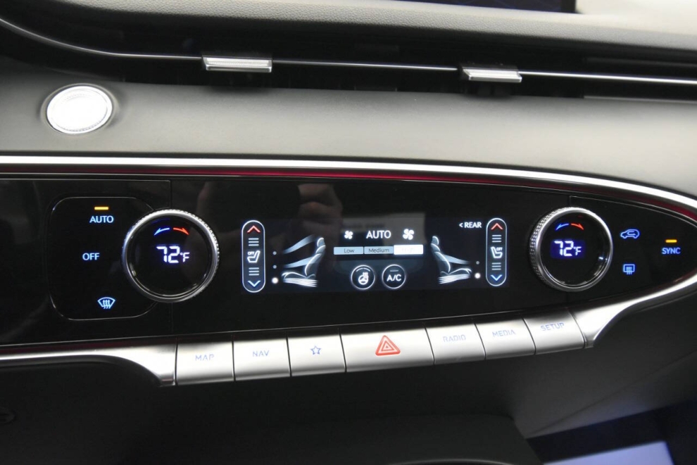 2022 Genesis GV70 2.5T Standard AWD 4dr SUV, White, Mileage: 65,042 - photo 20